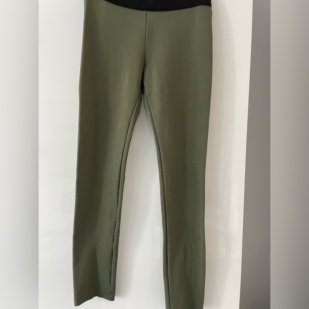 BCBGMaxAzria Olive Green Leggings with Black Waistband Detail